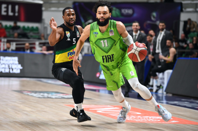 TOFAŞ 82-83 Bursaspor Basketbol Takımı