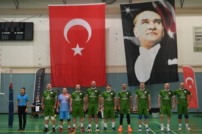 Türkiye Veteran Voleybol Turnuvası başladı