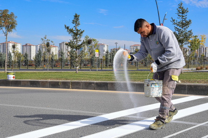 Malatya'da trafik güvenliği için yol çizgi çalışması yapıldı