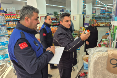 Gemlik'te raf ve kasa arasındaki fiyat farkı zabıtaya takıldı