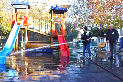 Gemlik'te çocuk parkları tertemiz