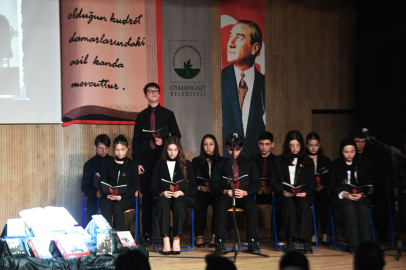 Nutuk Osmangazi’de teatral gösteriyle anlatıldı