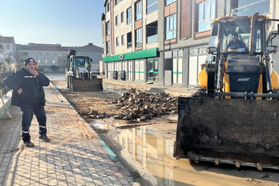 Gemlik Belediyesi'nden asfalt ve kaldırım atağı